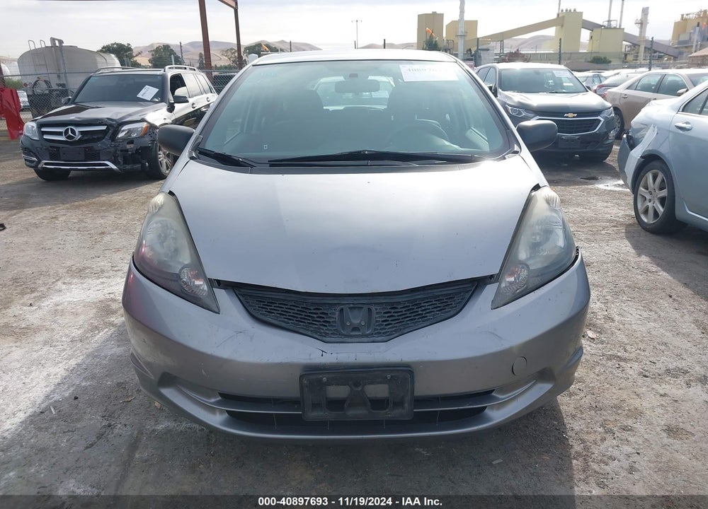 2010 HONDA FIT VIN: JHMGE8H25AC013510