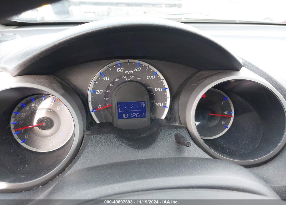 2010 HONDA FIT VIN: JHMGE8H25AC013510