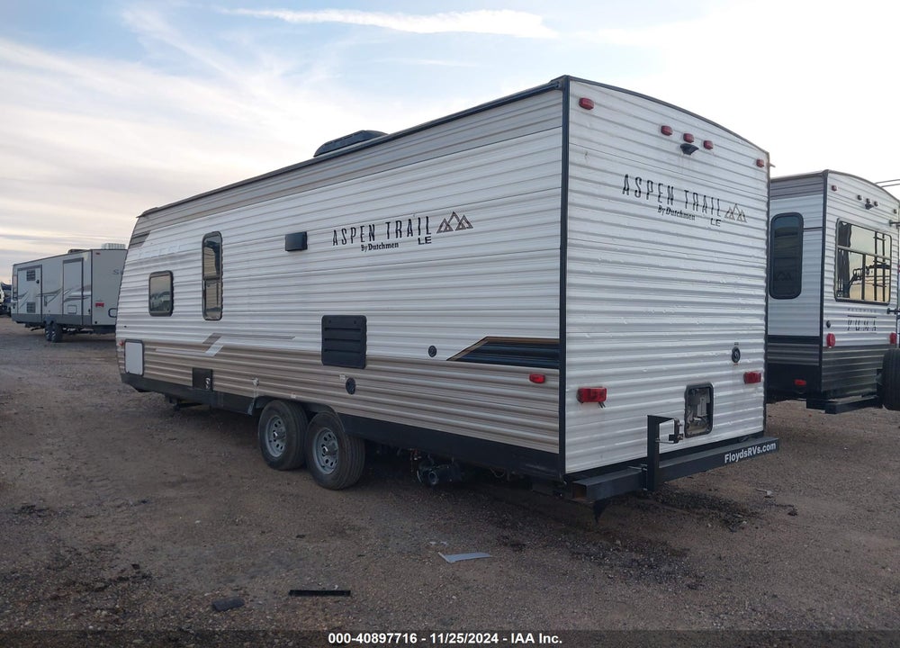2021 A SPEN TRIL LE 25BH VIN: 4YDT25B21M8920212