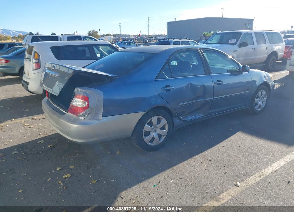 2002 TOYOTA CAMRY XLE VIN: JTDBE30K120045643