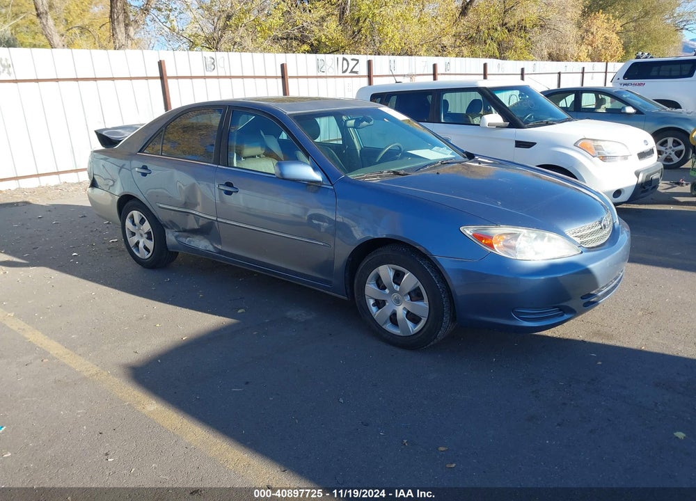 2002 TOYOTA CAMRY XLE VIN: JTDBE30K120045643