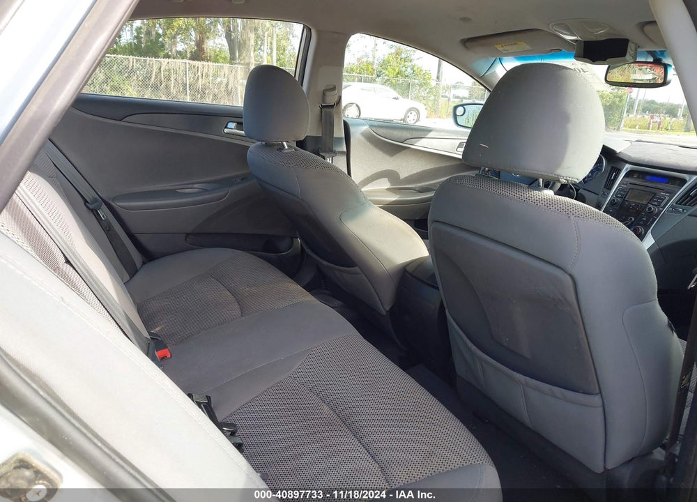 2011 HYUNDAI SONATA VIN: 5NPEB4AC0BH274188
