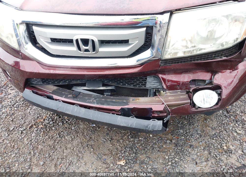 2011 HONDA PILOT EX-L VIN: 5FNYF4H7XBB091972