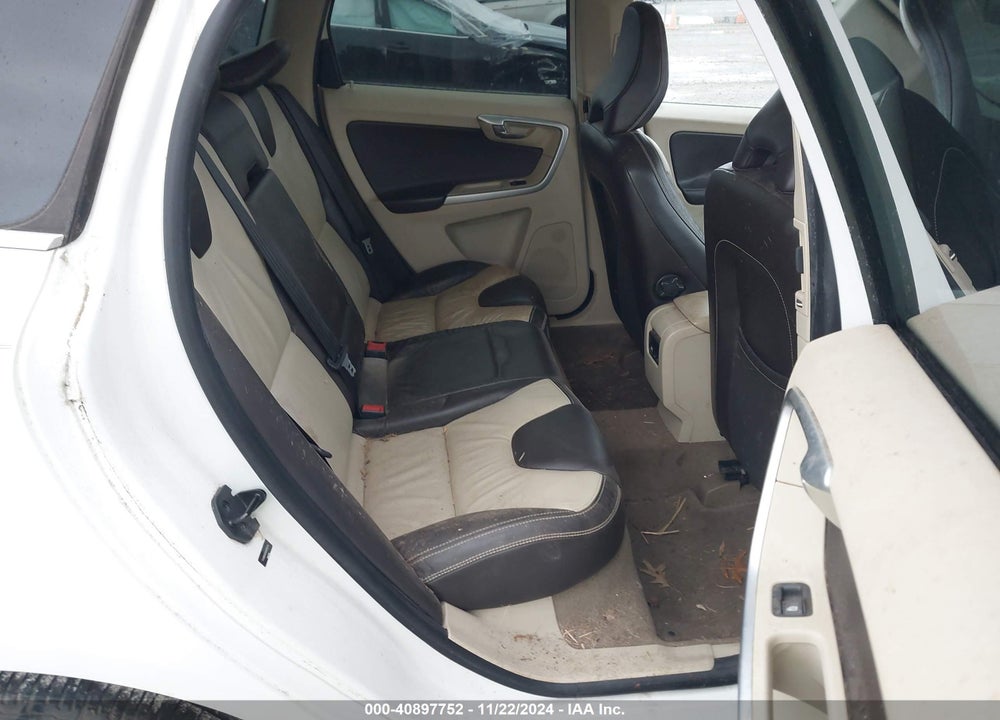2010 VOLVO XC60 T6/T6 R-DESIGN VIN: YV4992DZ0A2023279