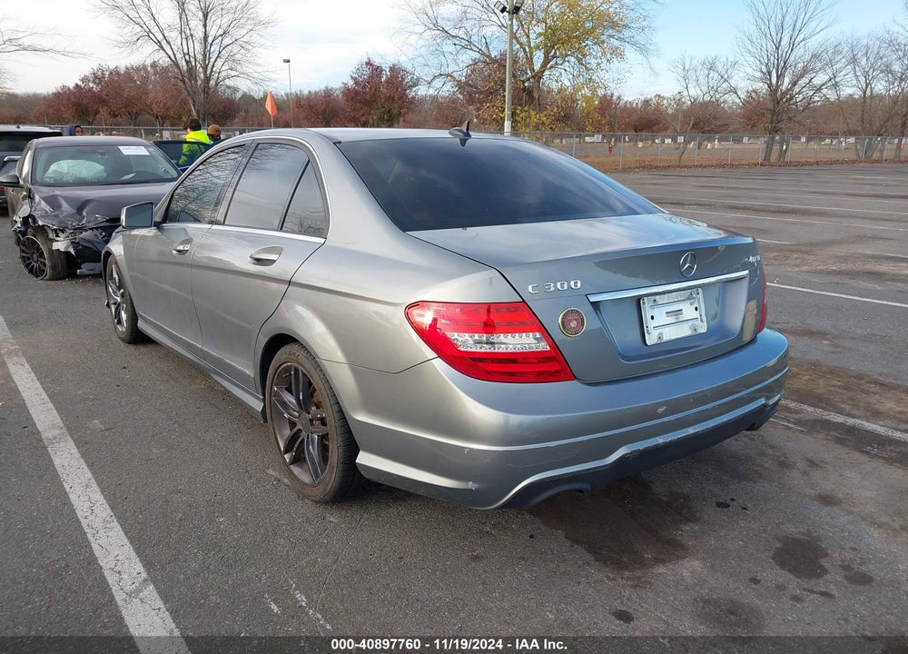 2012 MERCEDES-BENZ C 300 LUXURY 4MATIC/SPORT 4MATIC VIN: WDDGF8BB0CR238799