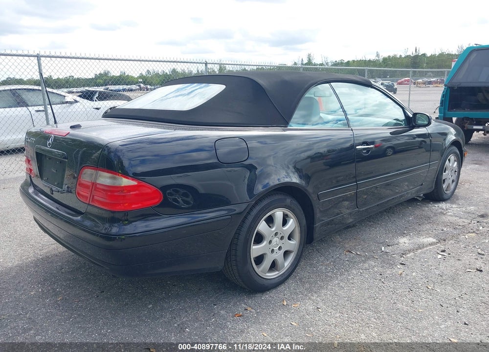 2001 MERCEDES-BENZ CLK 320 VIN: WDBLK65G91T070806