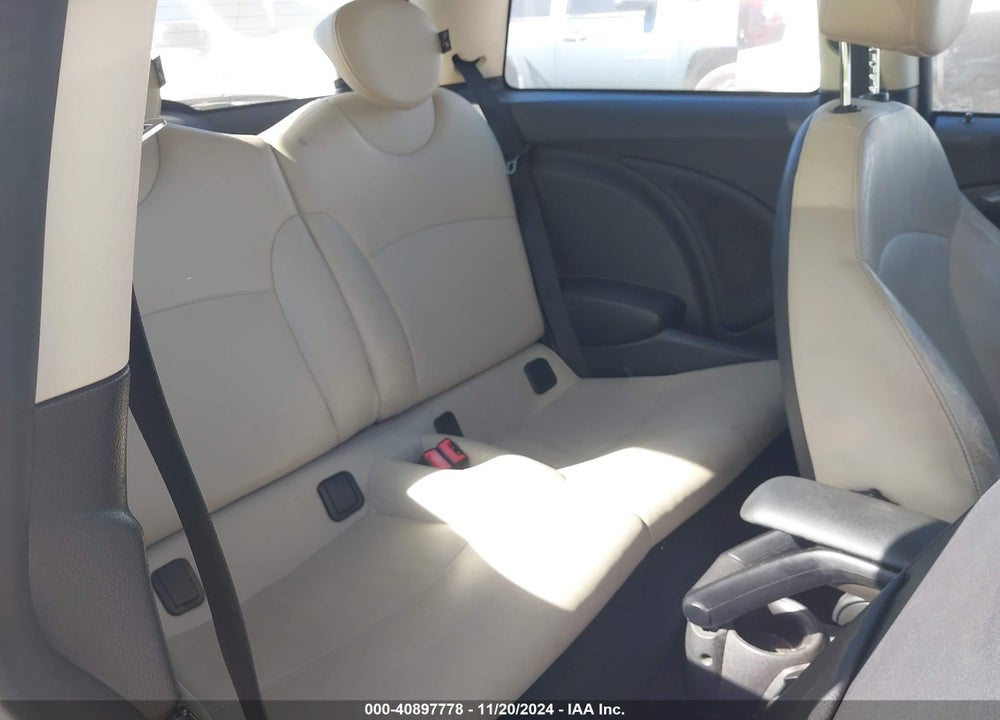 2013 MINI HARDTOP COOPER S VIN: WMWSV3C5XDT389685