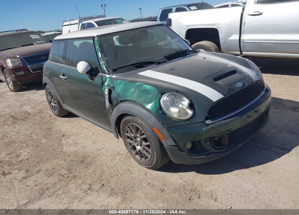 2013 MINI HARDTOP COOPER S VIN: WMWSV3C5XDT389685
