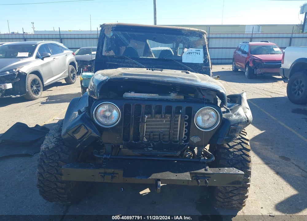 2000 JEEP WRANGLER SAHARA VIN: 1J4FA59S3YP773275