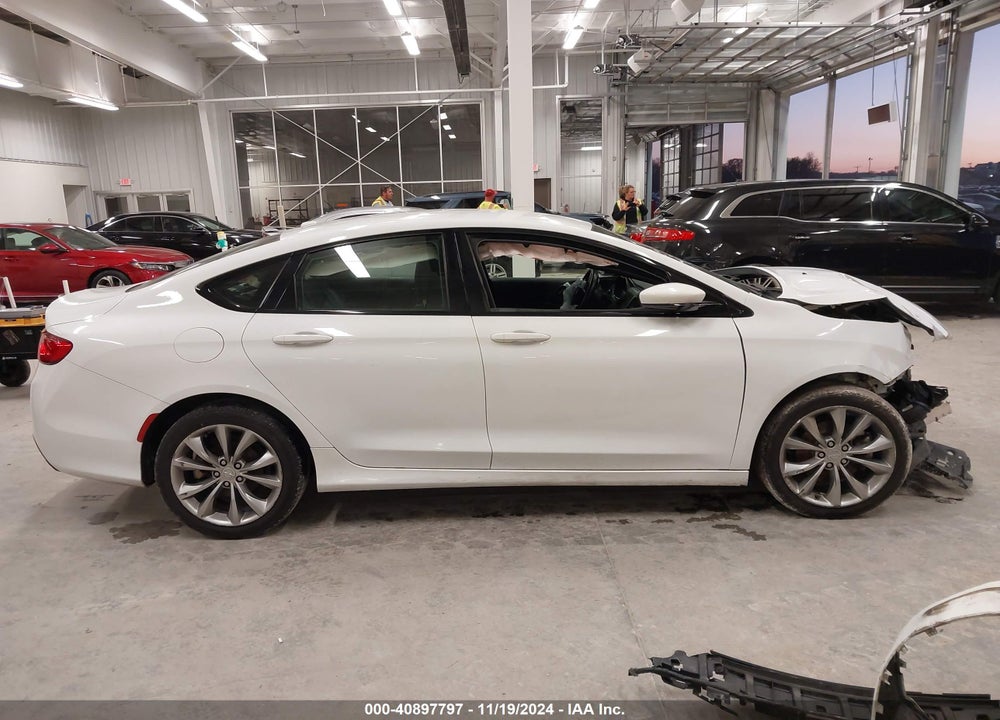 2016 CHRYSLER 200 S VIN: 1C3CCCBB7GN173651