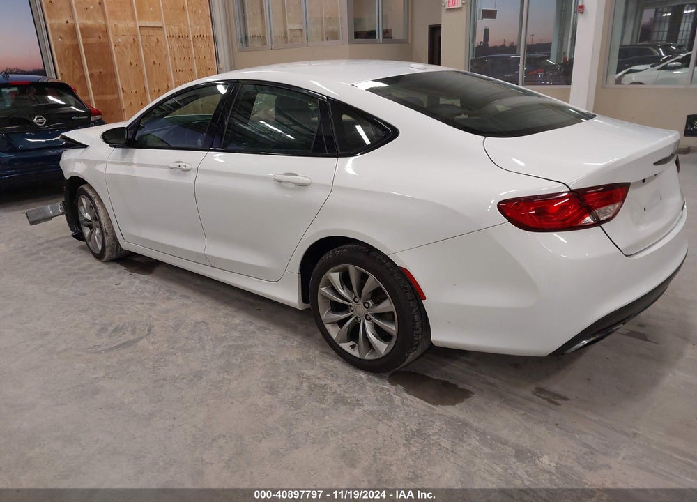 2016 CHRYSLER 200 S VIN: 1C3CCCBB7GN173651