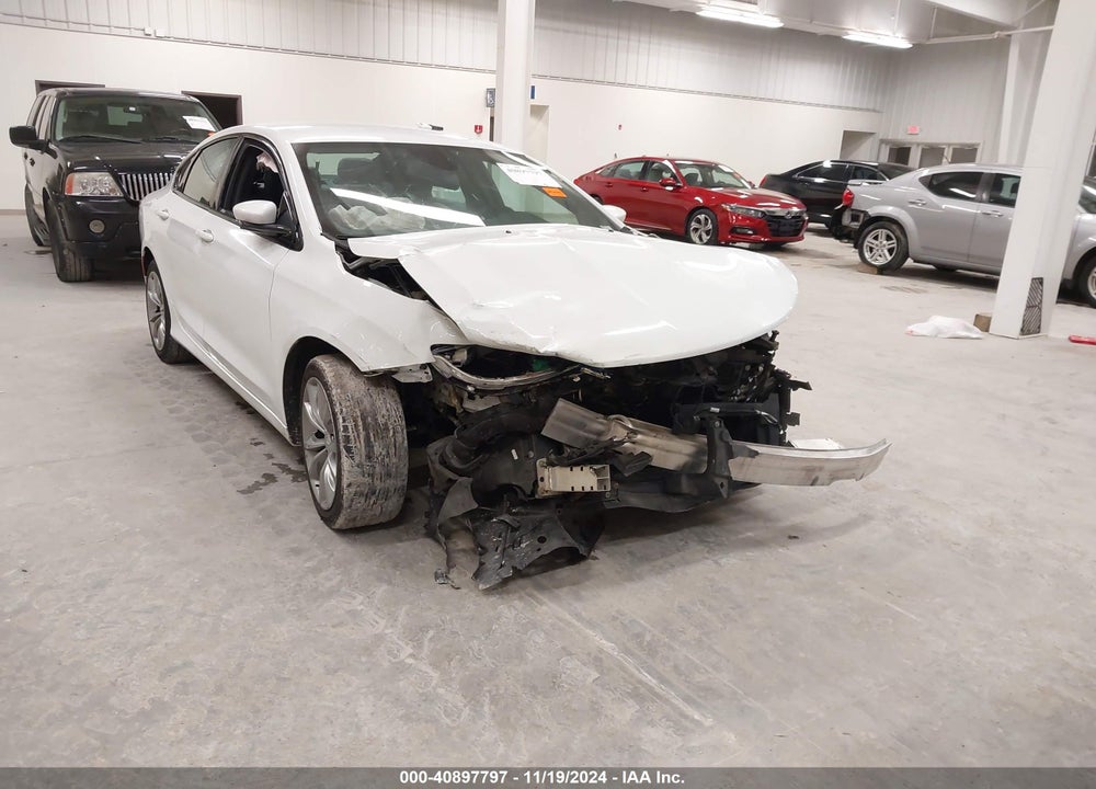2016 CHRYSLER 200 S VIN: 1C3CCCBB7GN173651