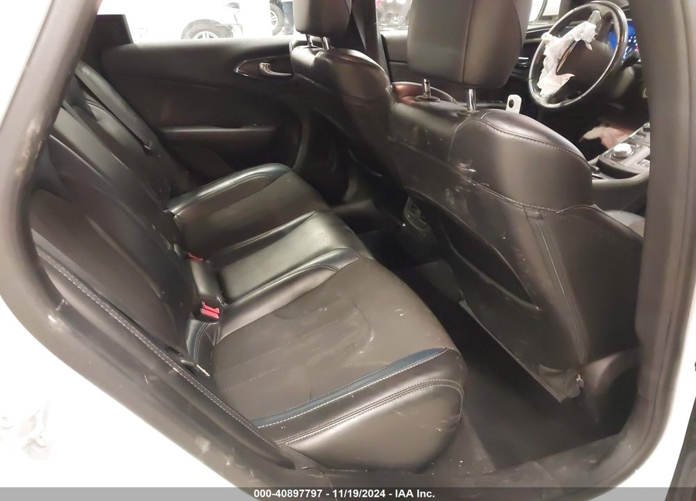 2016 CHRYSLER 200 S VIN: 1C3CCCBB7GN173651