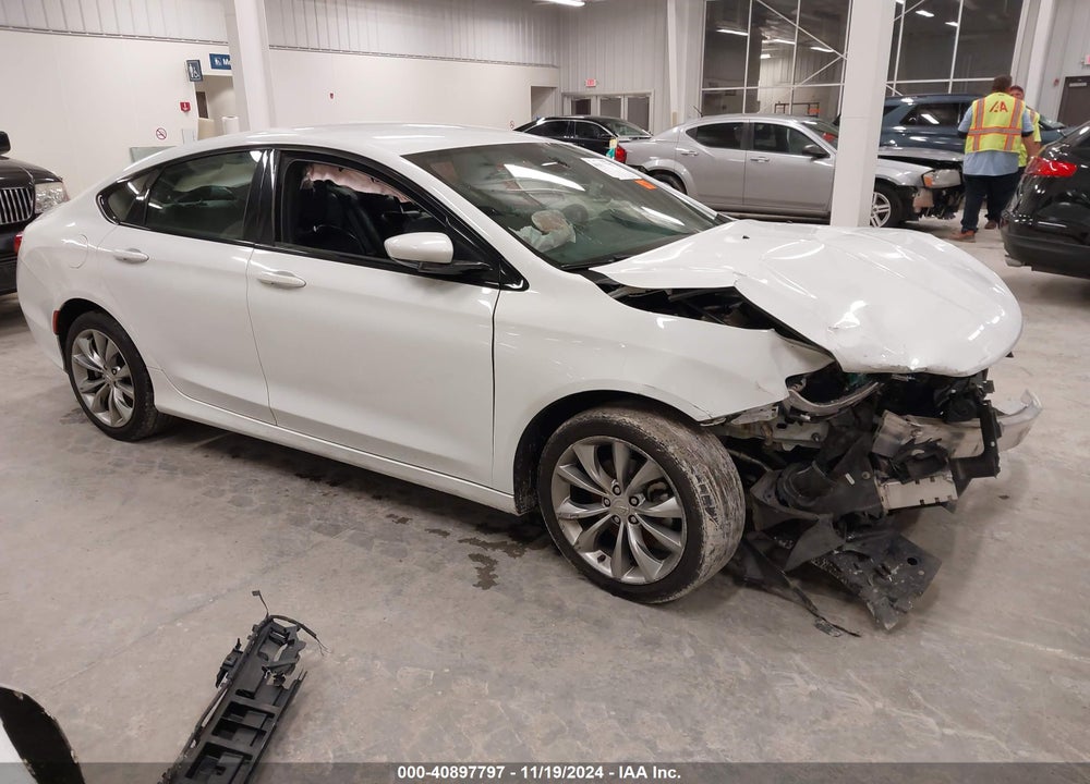 2016 CHRYSLER 200 S VIN: 1C3CCCBB7GN173651