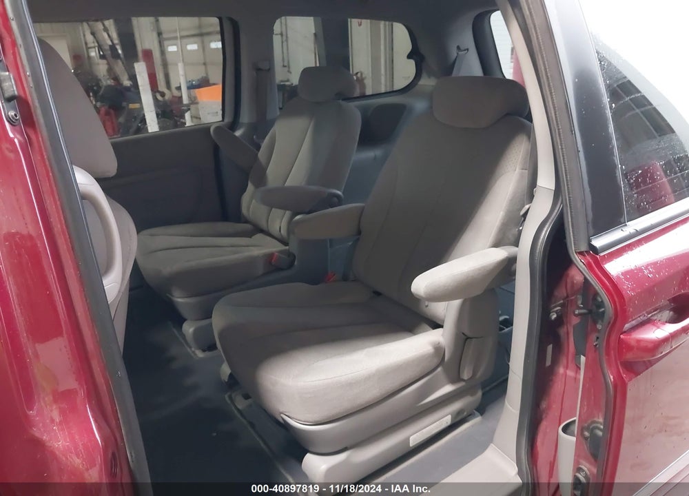 2008 HYUNDAI ENTOURAGE GLS/LIMITED VIN: KNDMC233286055438