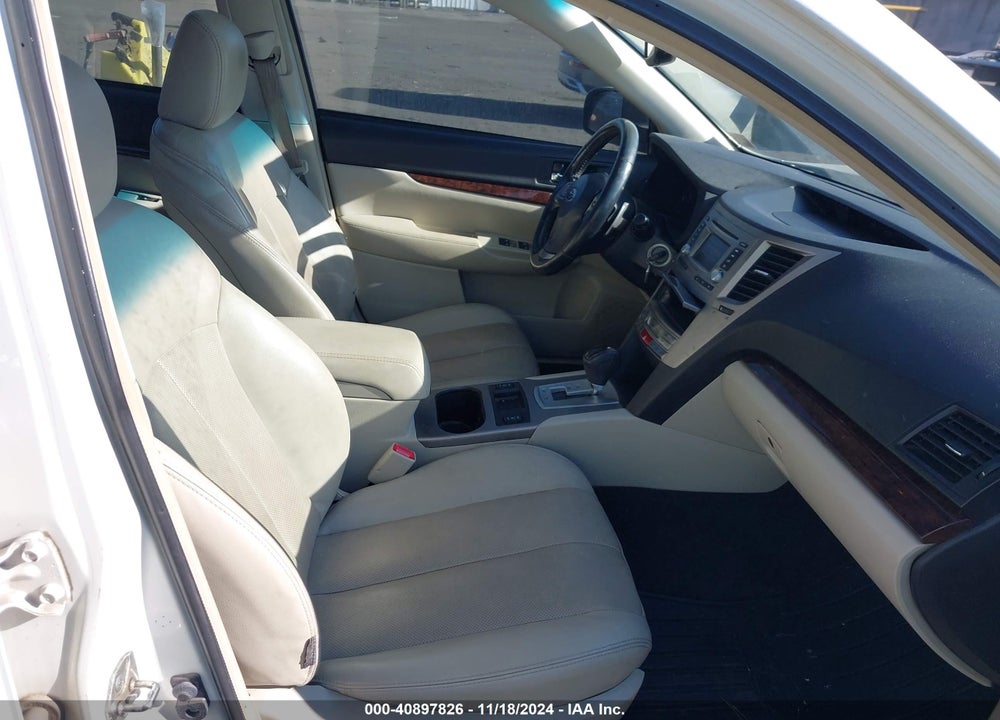 2014 SUBARU LEGACY 2.5I LIMITED VIN: 4S3BMBL68E3005137
