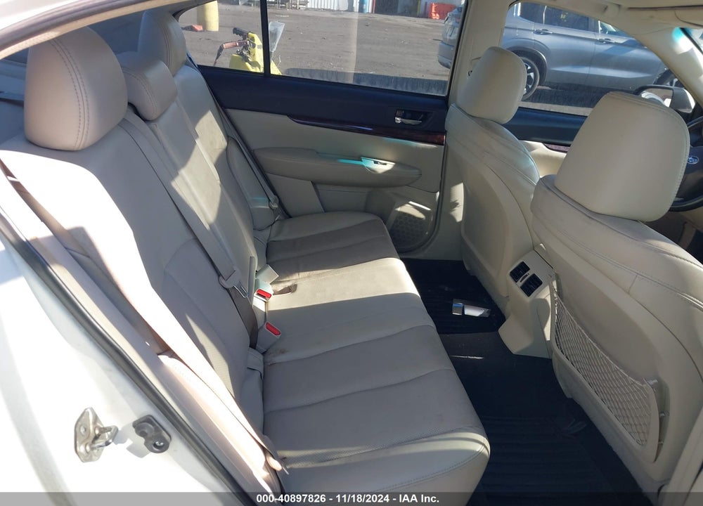 2014 SUBARU LEGACY 2.5I LIMITED VIN: 4S3BMBL68E3005137