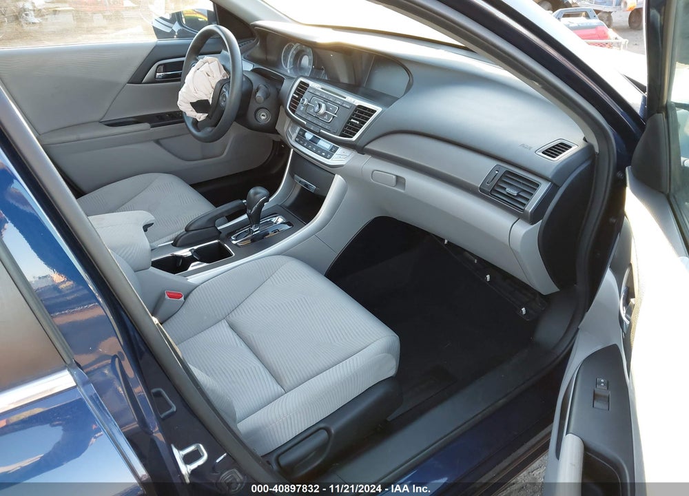 2015 HONDA ACCORD LX VIN: 1HGCR2F31FA092028