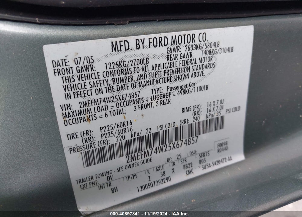 2005 MERCURY GRAND MARQUIS GS VIN: 2MEFM74W25X674857