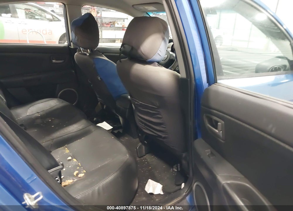 2005 MAZDA 3 S VIN: JM1BK123651272876