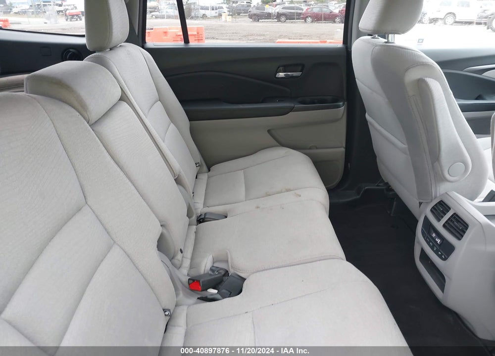 2017 HONDA PILOT EX VIN: 5FNYF6H33HB040718