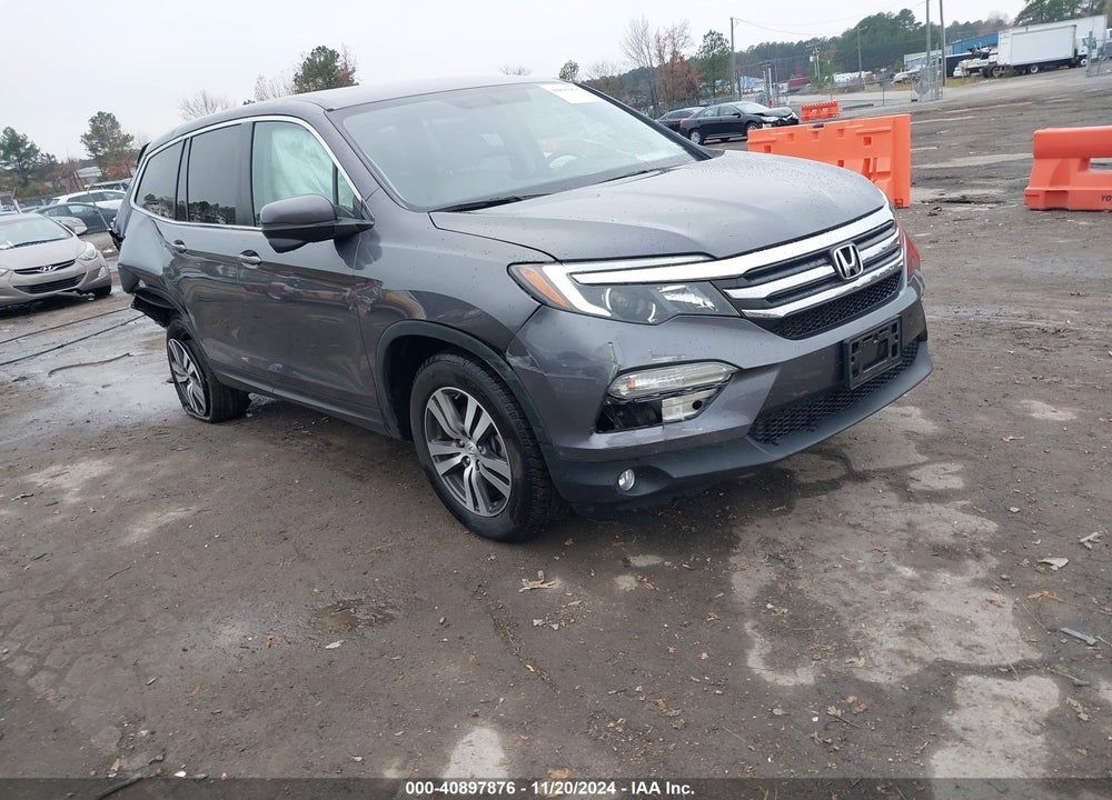 2017 HONDA PILOT EX VIN: 5FNYF6H33HB040718