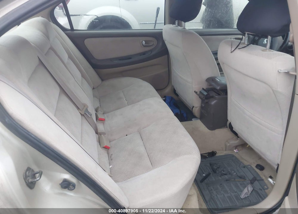 2002 NISSAN MAXIMA SE VIN: JN1DA31DX2T206898