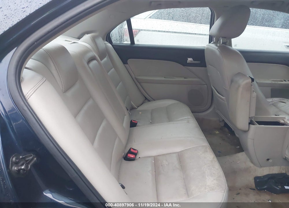 2009 FORD FUSION VIN: 3FAHP081X9R101240