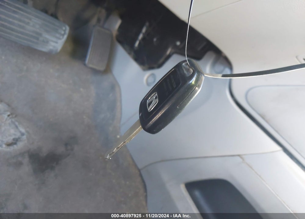 2014 HONDA CR-V LX VIN: 2HKRM4H36EH617365