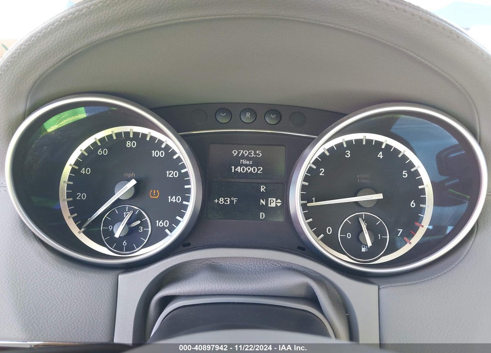 2011 MERCEDES-BENZ GL 450 4MATIC VIN: 4JGBF7BE9BA700536