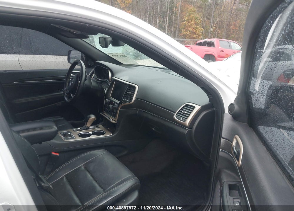2017 JEEP GRAND CHEROKEE VIN: 1C4RJFBGXHC885559