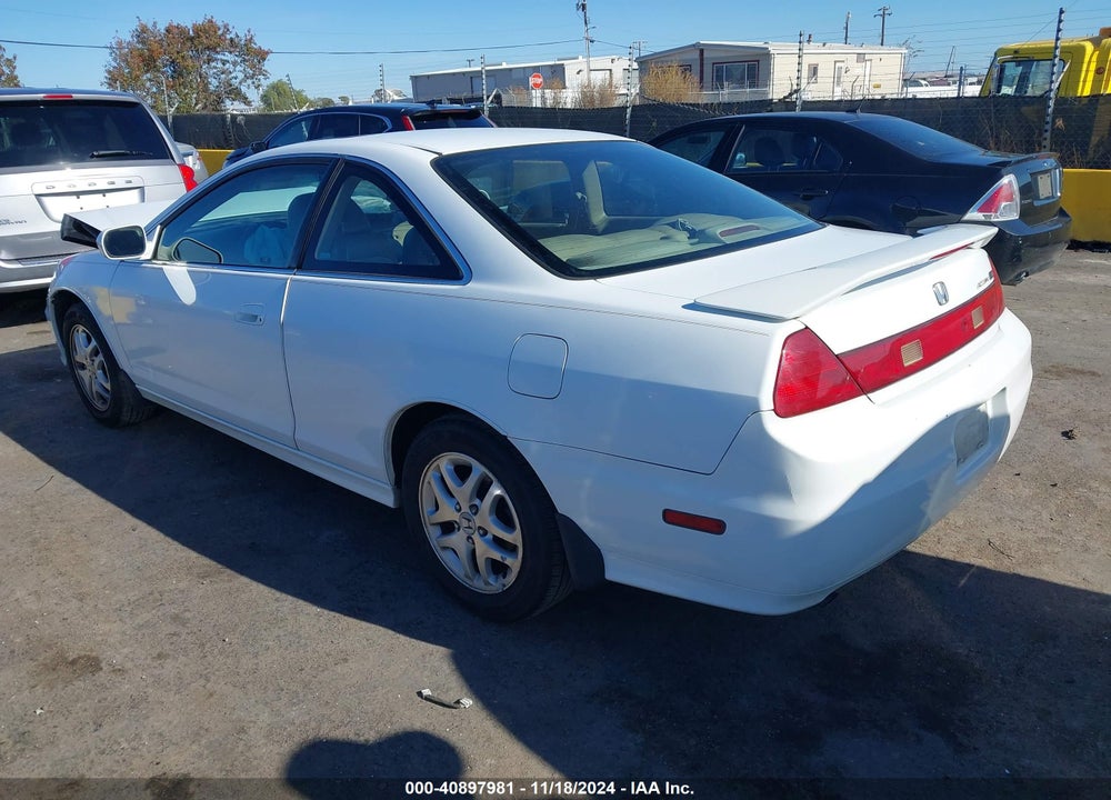2002 HONDA ACCORD 3.0 EX VIN: 1HGCG22532A003423
