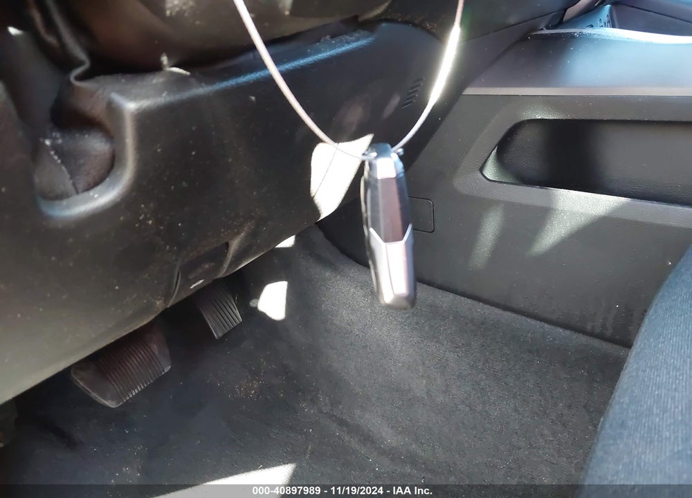 2021 RAM 1500 VIN: 1C6RREMT1MN794375
