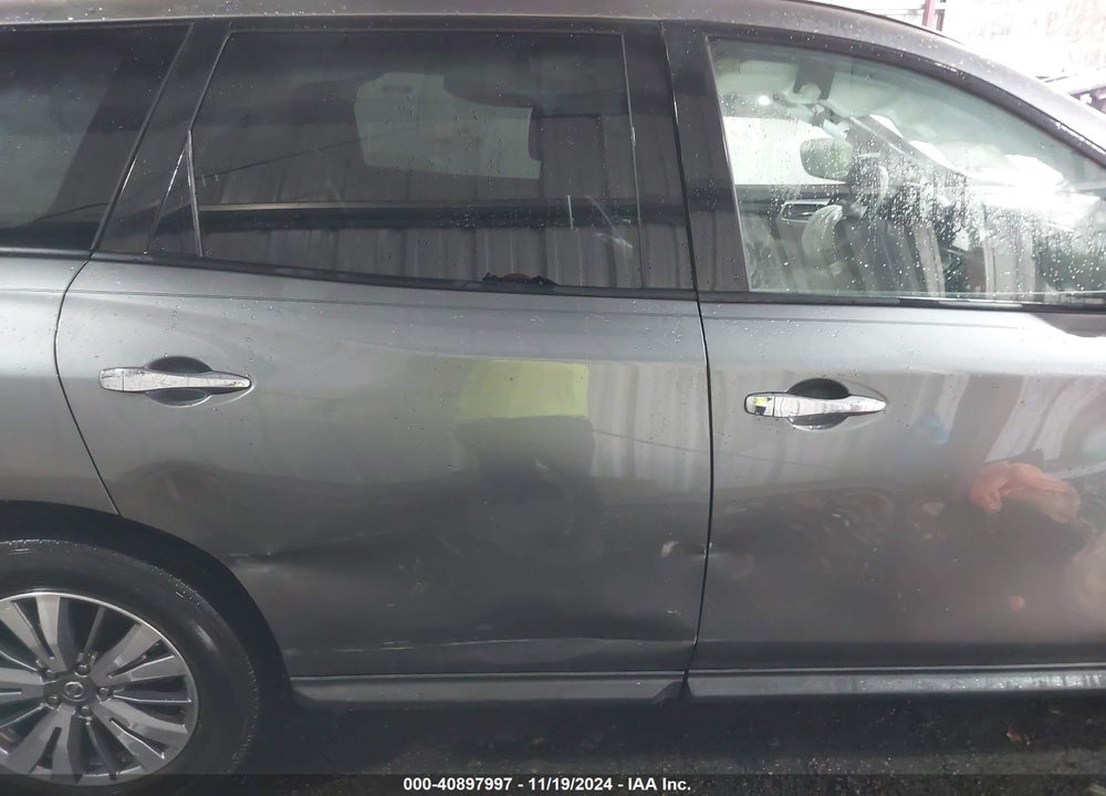 2020 NISSAN PATHFINDER S 2WD VIN: 5N1DR2AN8LC626424