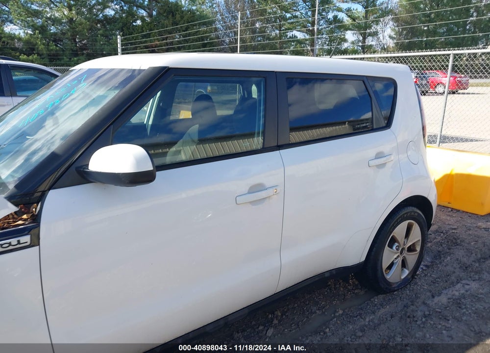 2015 KIA SOUL VIN: KNDJN2A24F7159976