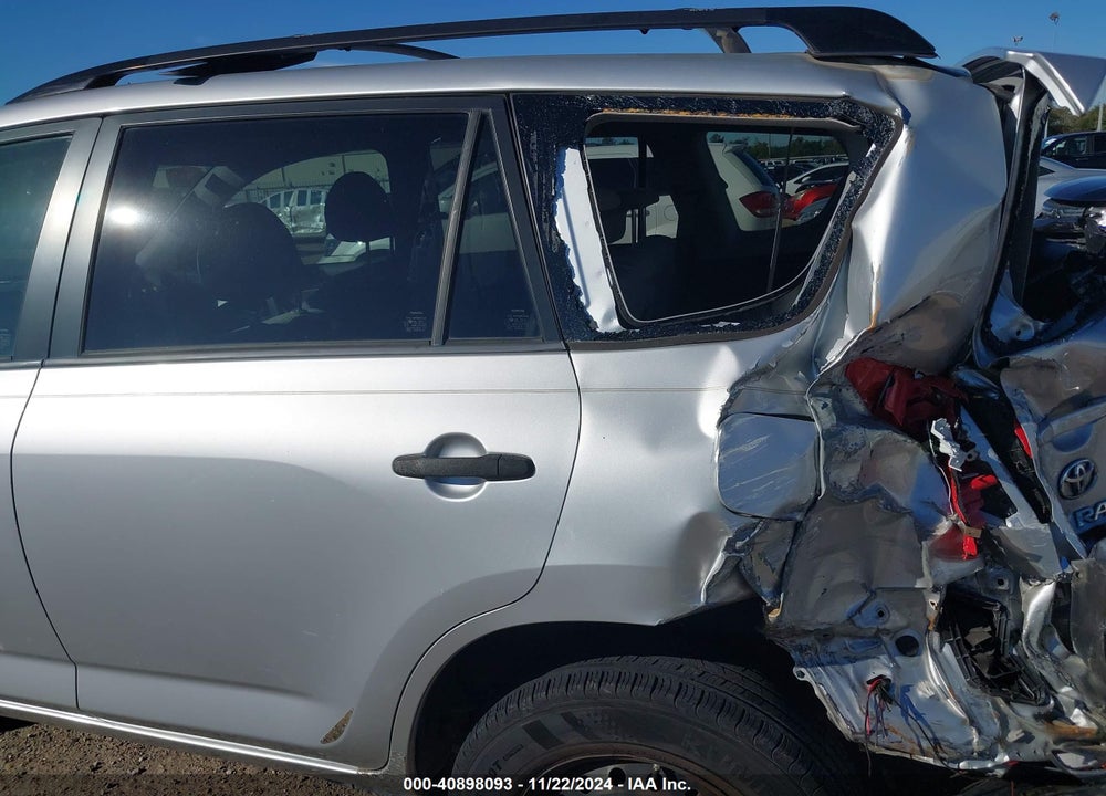 2007 TOYOTA RAV4 VIN: JTMZD33V176051440
