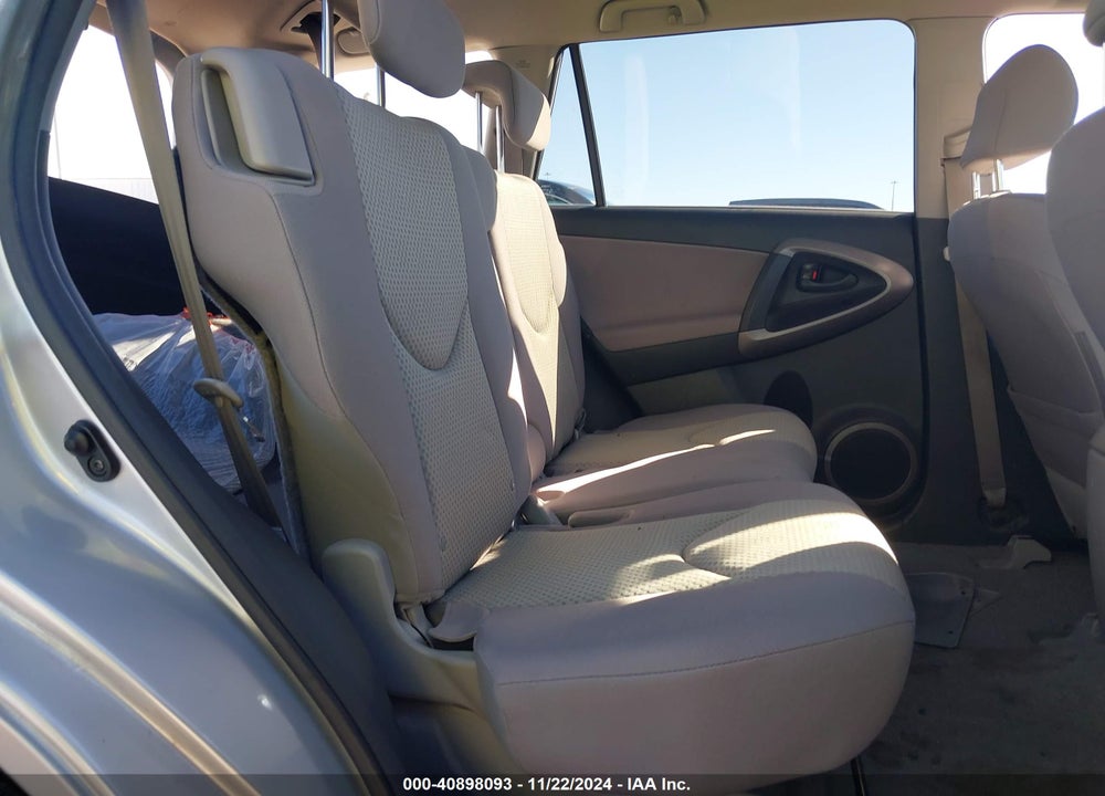 2007 TOYOTA RAV4 VIN: JTMZD33V176051440