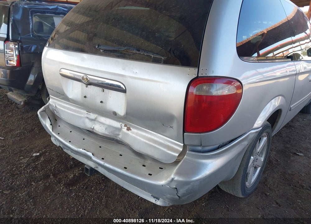 2007 CHRYSLER TOWN & COUNTRY LX VIN: 2A4GP44R17R171750