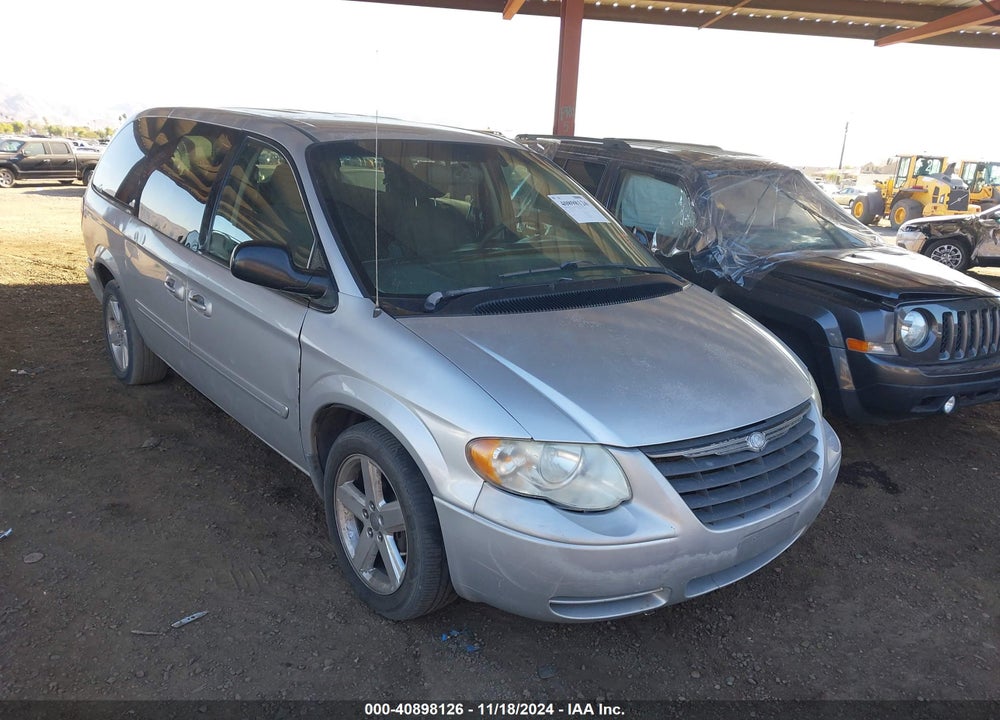 2007 CHRYSLER TOWN & COUNTRY LX VIN: 2A4GP44R17R171750