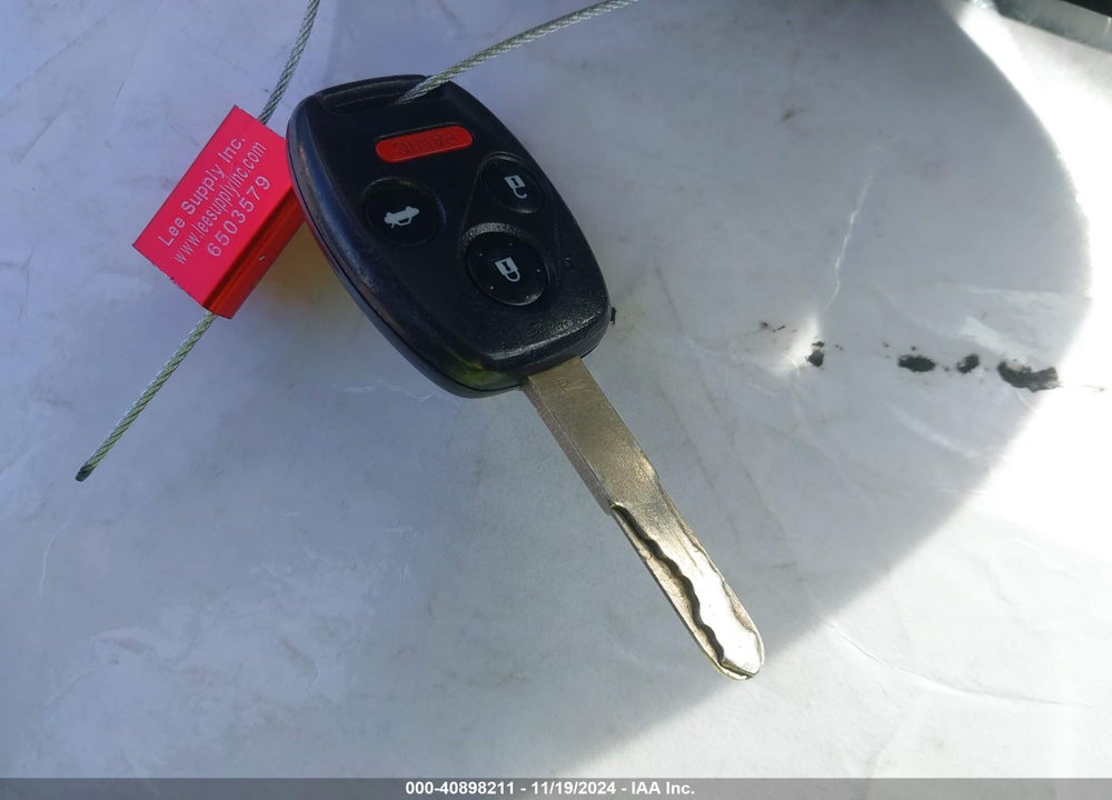 2013 HONDA CIVIC HYBRID VIN: 19XFB4F28DE203705