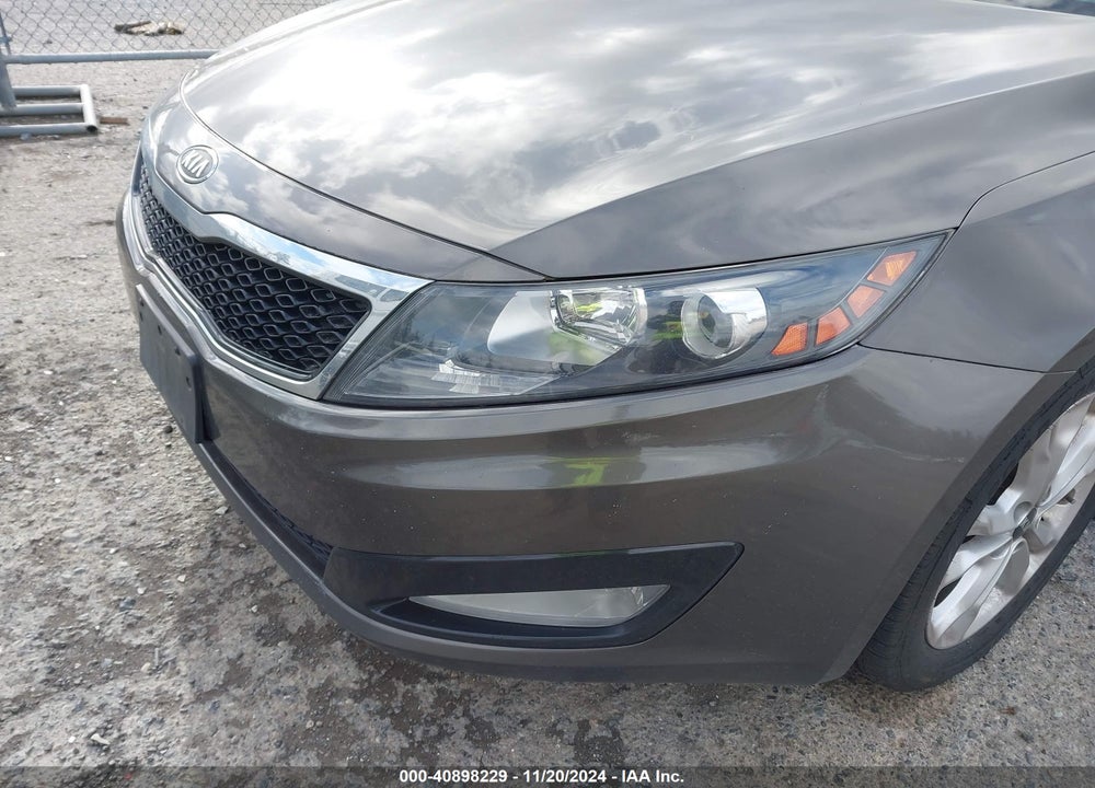 2011 KIA OPTIMA EX VIN: KNAGN4A75B5100603