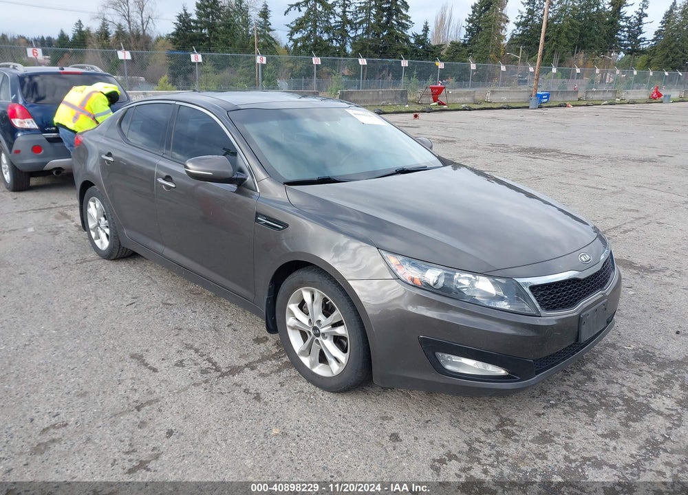 2011 KIA OPTIMA EX VIN: KNAGN4A75B5100603
