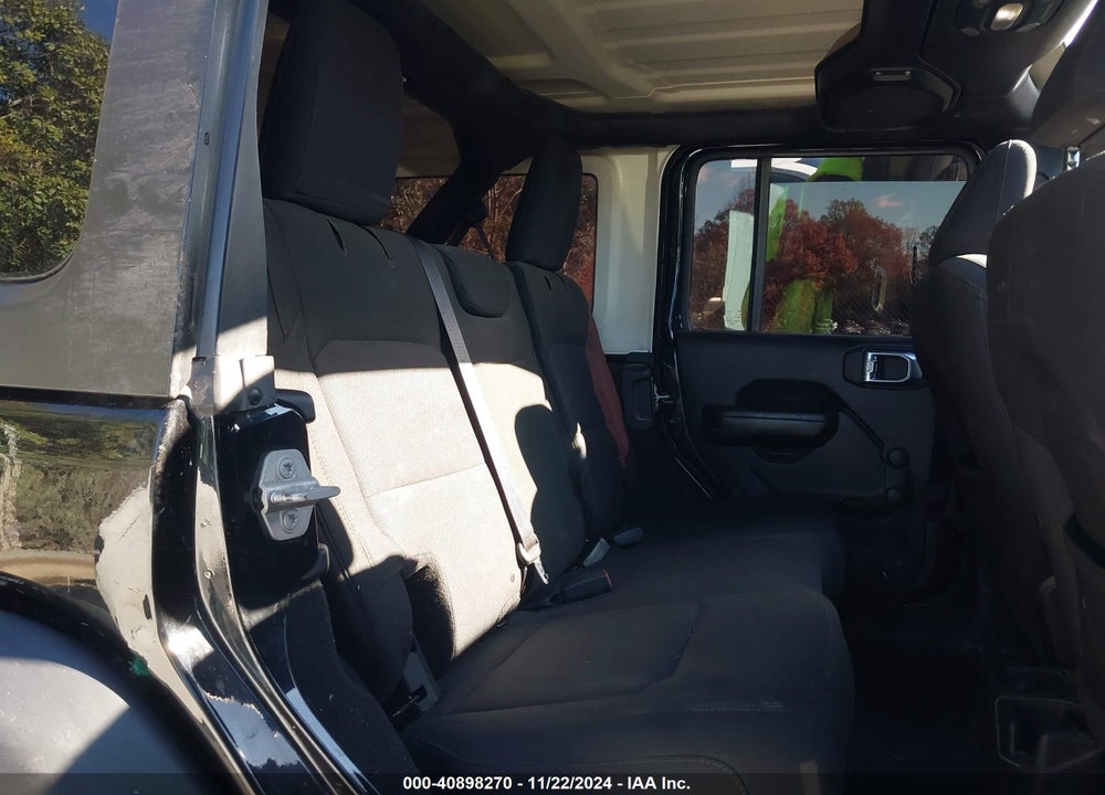 2018 JEEP WRANGLER UNLIMITED SPORT 4X4 VIN: 1C4HJXDGXJW133413