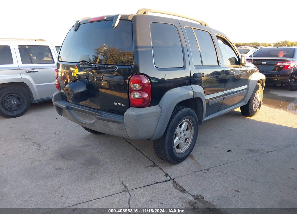 2007 JEEP LIBERTY SPORT VIN: 1J4GK48K17W516665