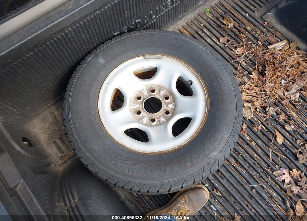 2004 CHEVROLET SILVERADO 1500 Z71 VIN: 2GCEK13T241410921