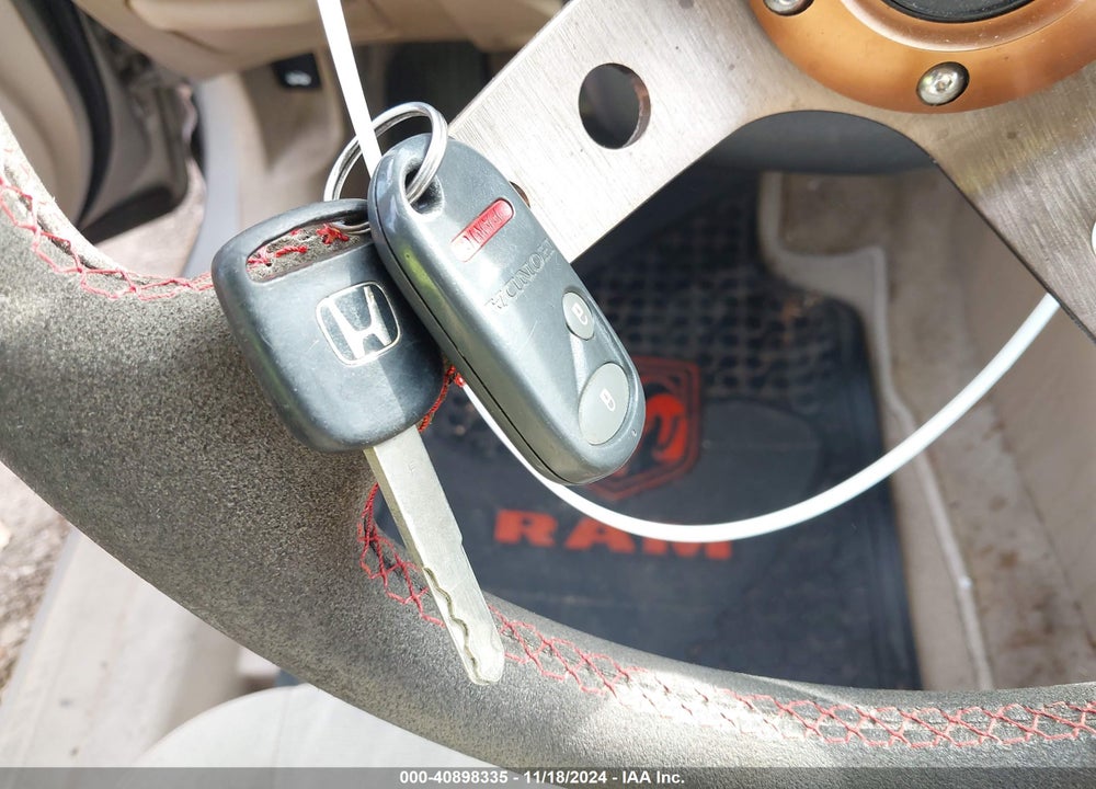 2004 HONDA CIVIC LX VIN: 2HGES155X4H563621