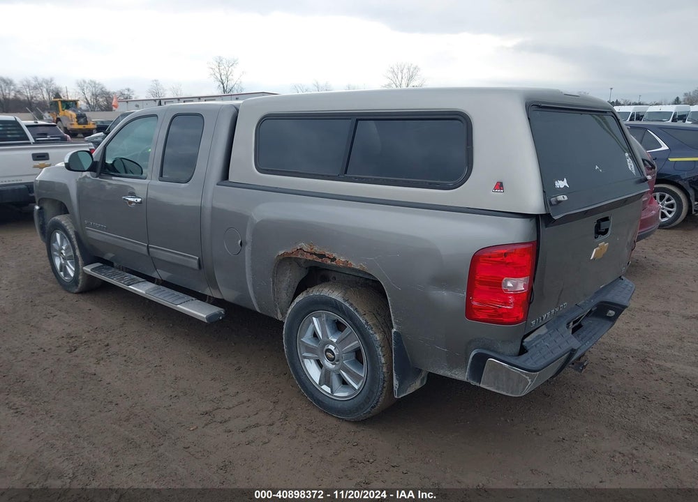 2013 CHEVROLET SILVERADO 1500 LT VIN: 1GCRKSE70DZ378601