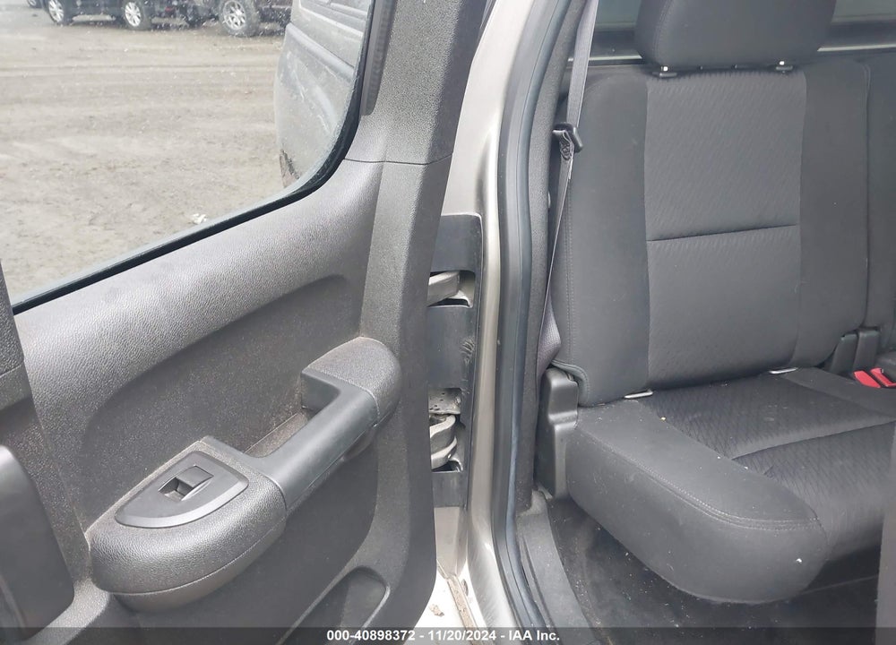 2013 CHEVROLET SILVERADO 1500 LT VIN: 1GCRKSE70DZ378601