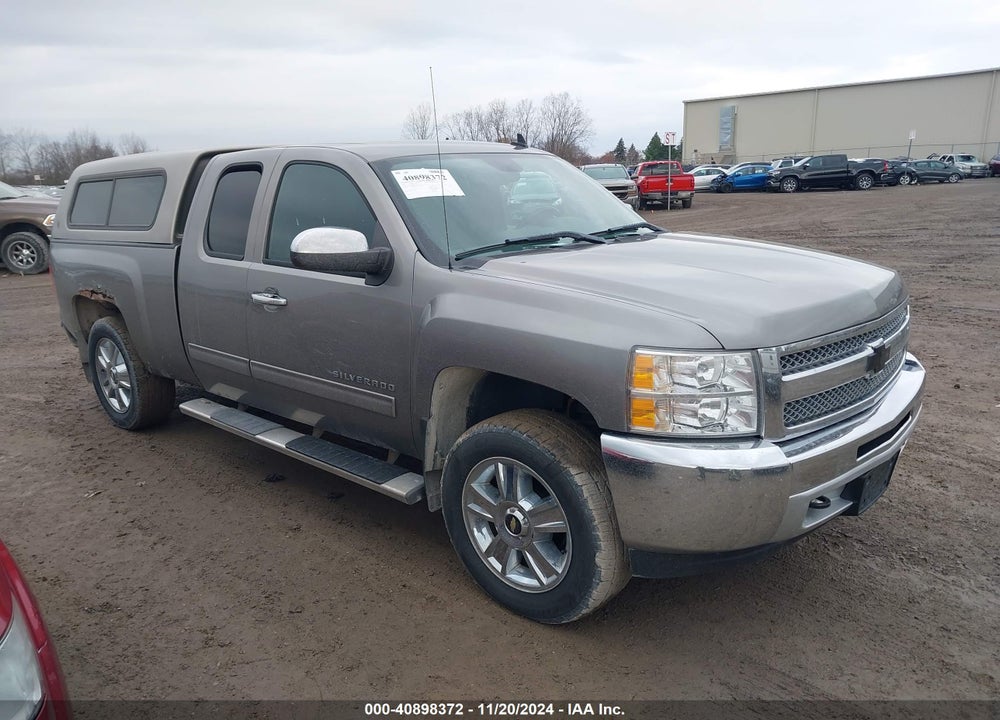2013 CHEVROLET SILVERADO 1500 LT VIN: 1GCRKSE70DZ378601