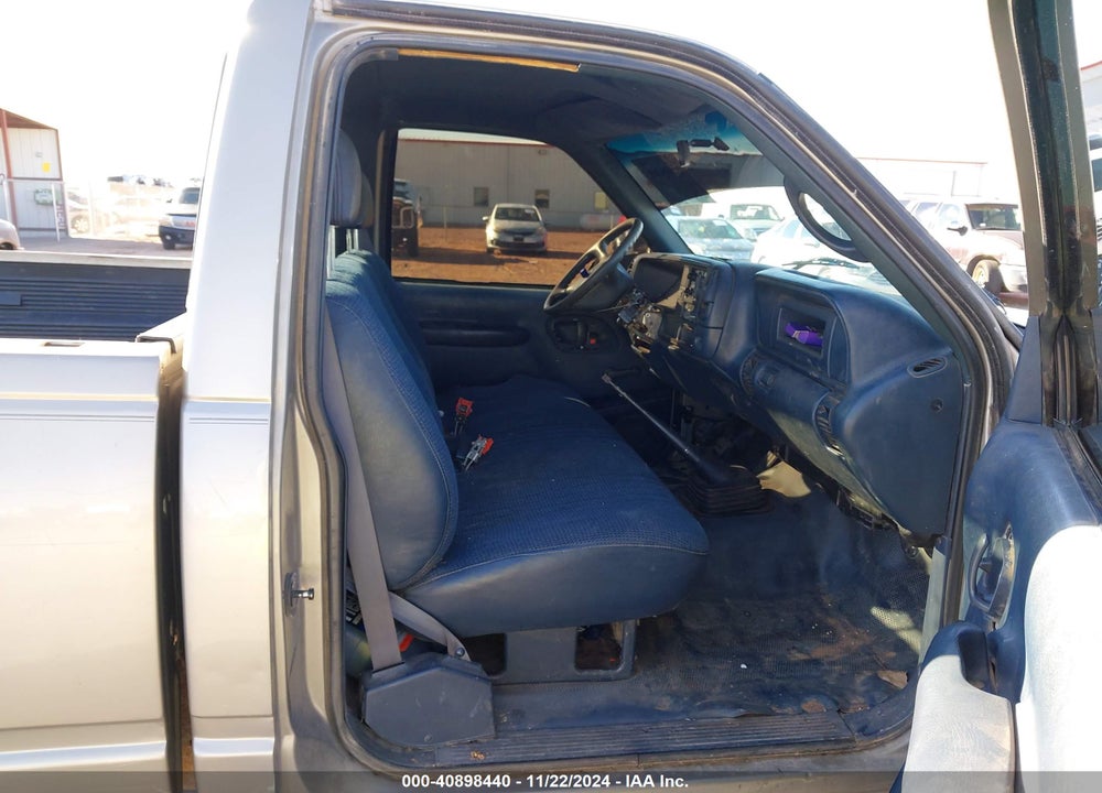 1999 CHEVROLET C2500 VIN: 1GCGC24R3XF008773
